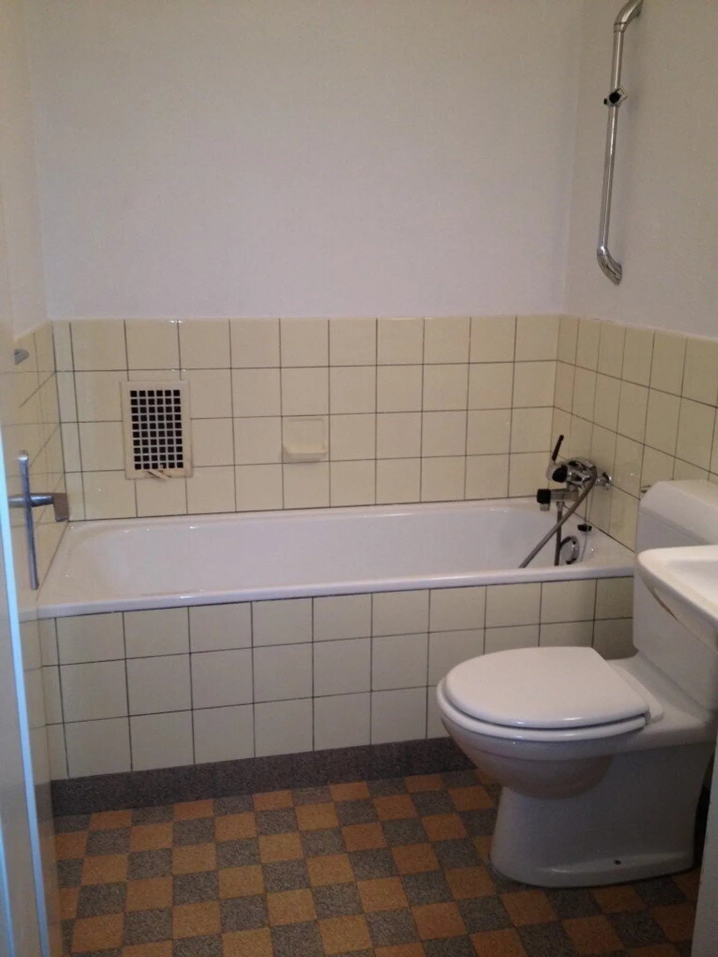 Stiamo cercando proprio te - Foto 6 di 8
