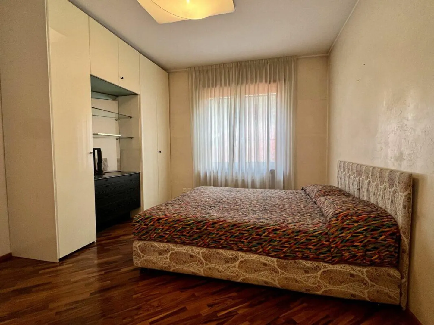 Grande ed elegante villa con terreno edificabile - Foto 9 di 15