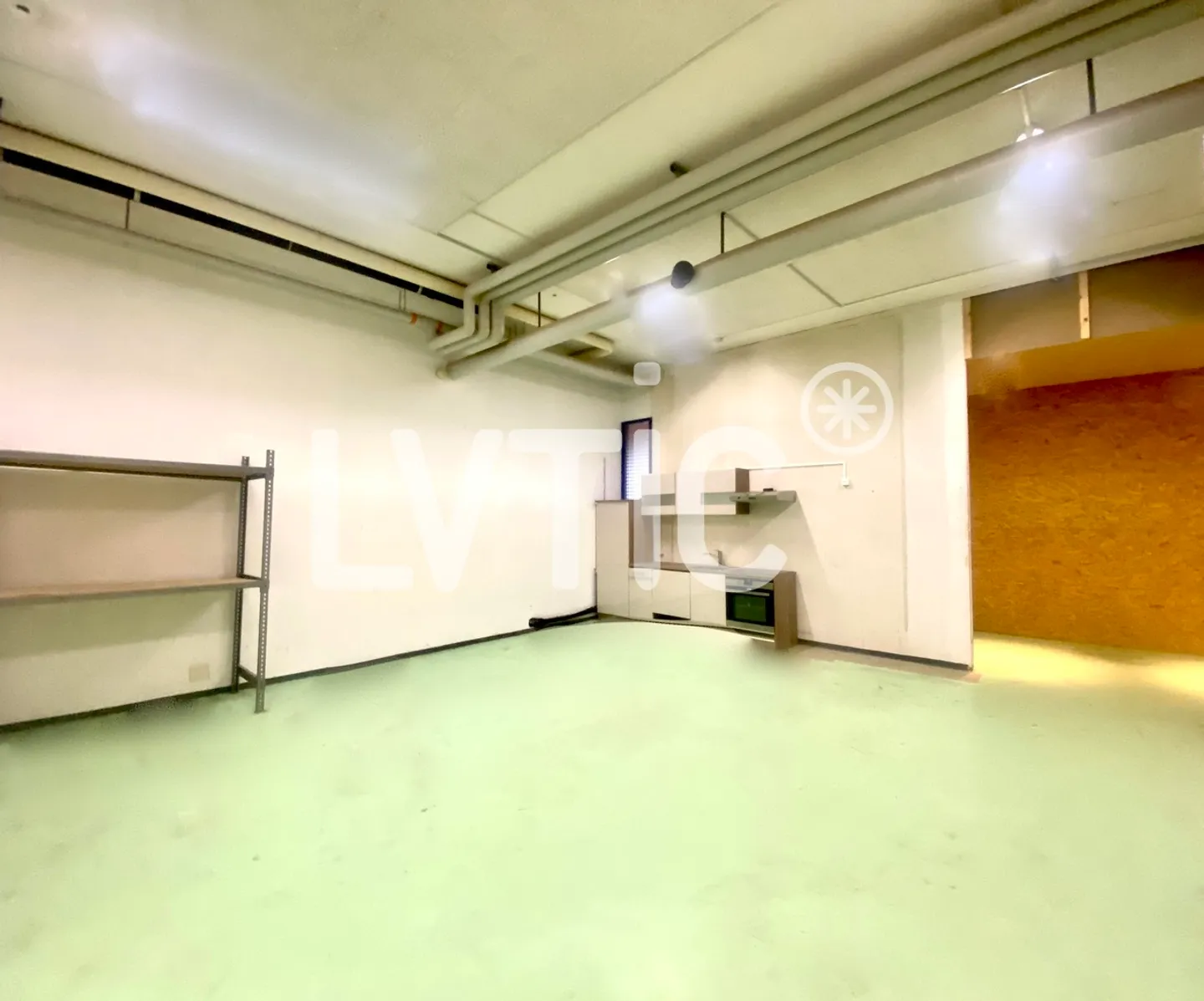 Atelier, dépôt, locaux de 395 m2 divisibles à louer à Ecublens - Photo 7 sur 10