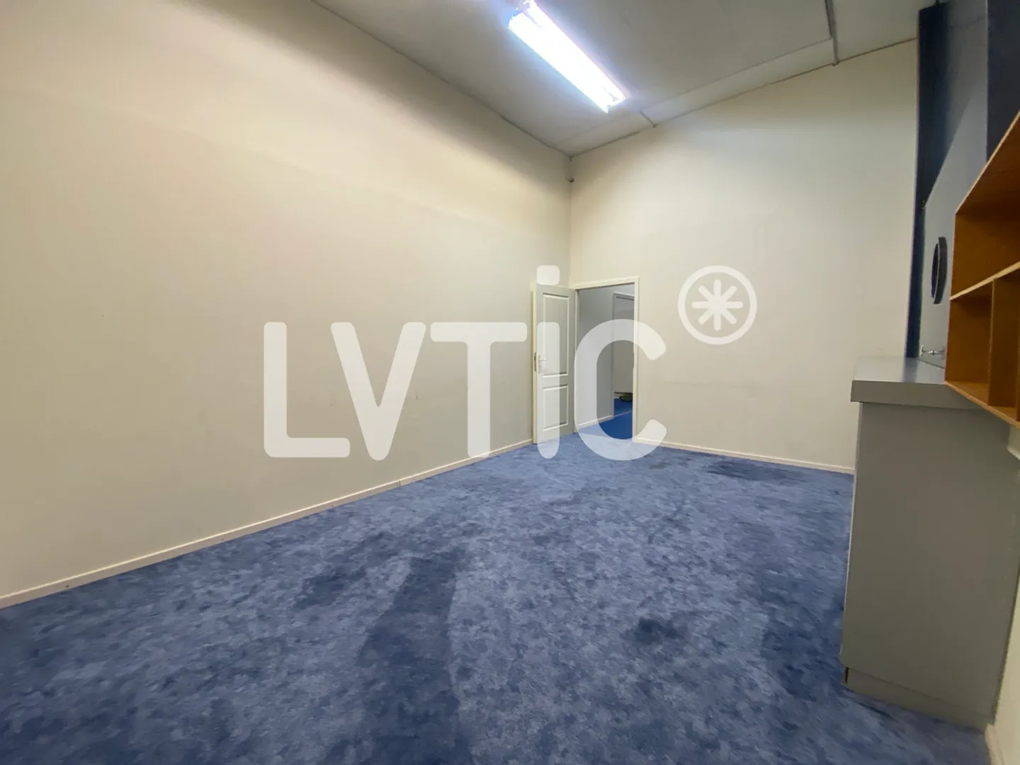 Atelier, dépôt, locaux de 395 m2 divisibles à louer à Ecublens - Photo 10 sur 10