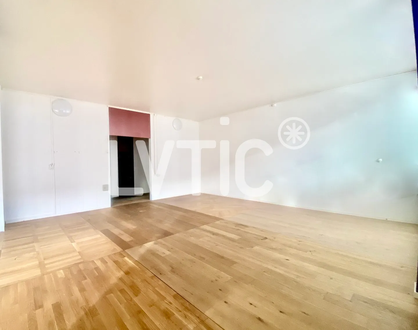 Atelier, dépôt, locaux de 395 m2 divisibles à louer à Ecublens - Photo 5 sur 10