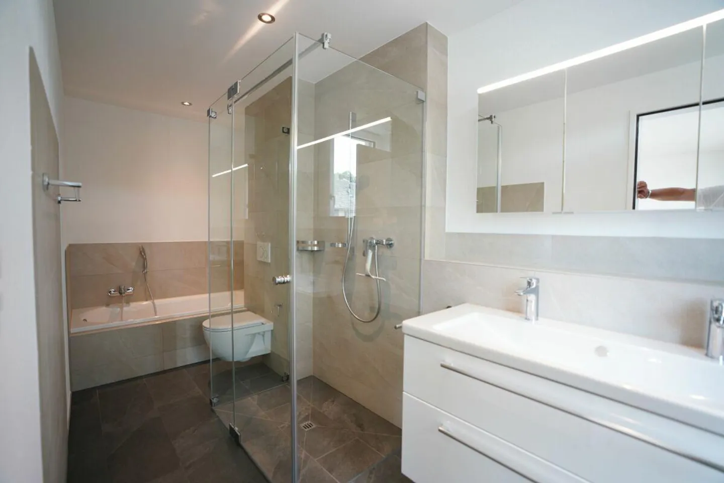 Moderne 4.5-Zimmerwohnung in Braunau - Foto 6 von 12