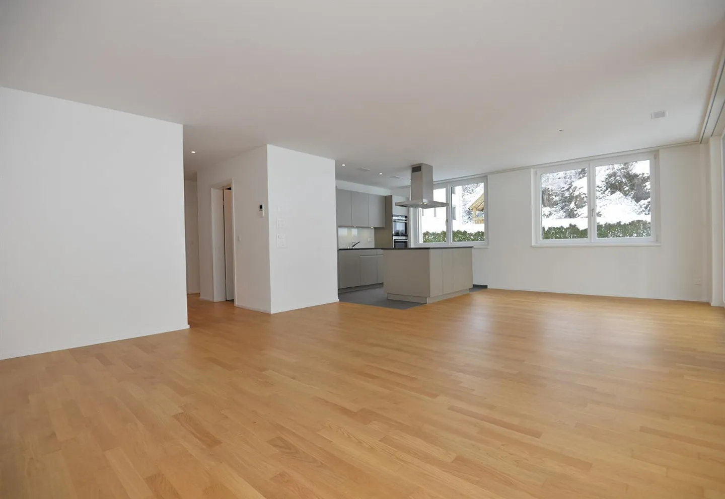 "More Space for Family Life - Modern Apartment in the Harmettlen Quarter" - Photo 3 of 11