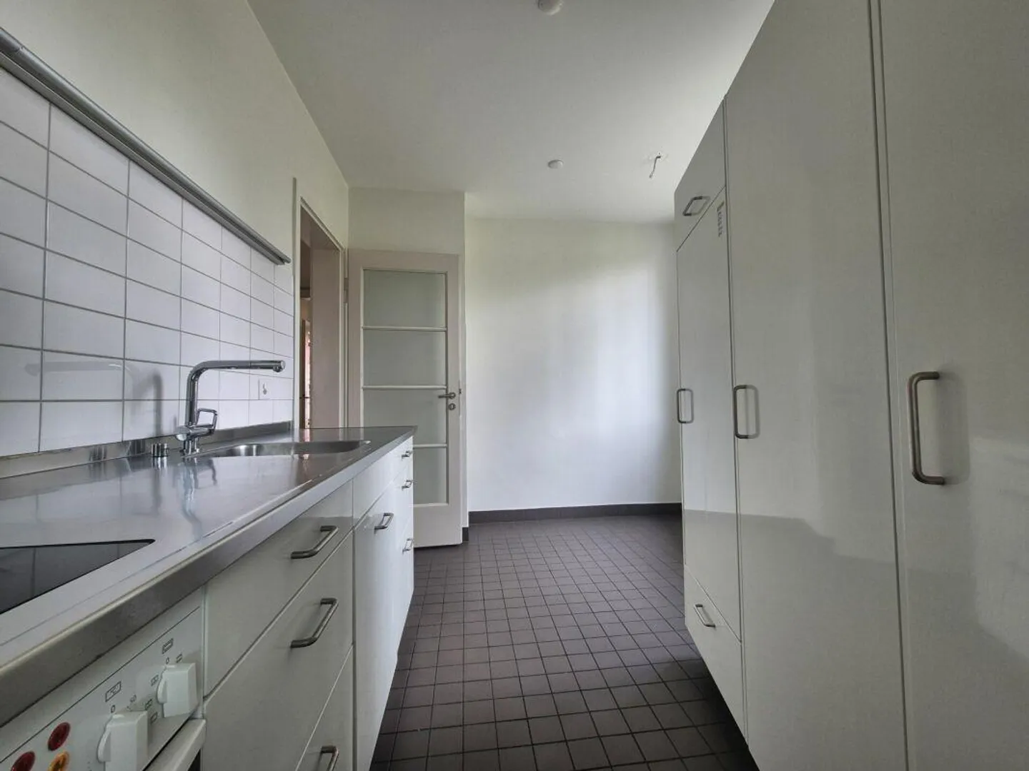 2-room apartment on the ground floor - Photo 4 of 9