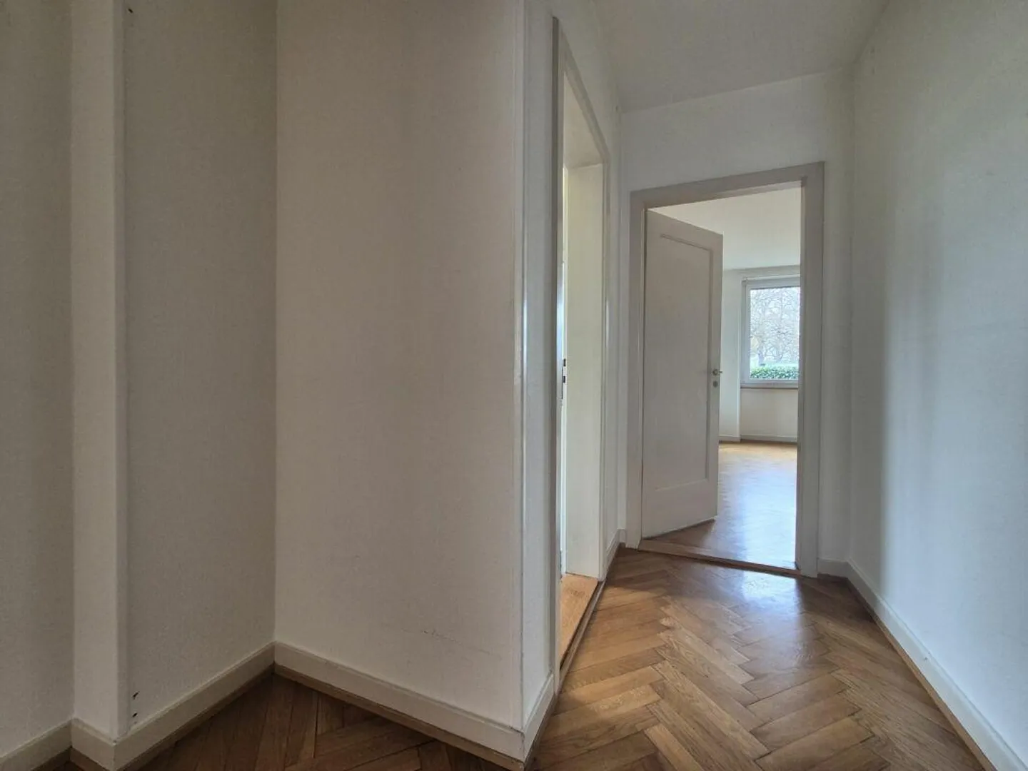 2-room apartment on the ground floor - Photo 5 of 9