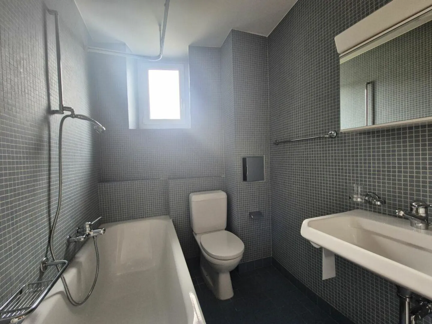 2-room apartment on the ground floor - Photo 6 of 9