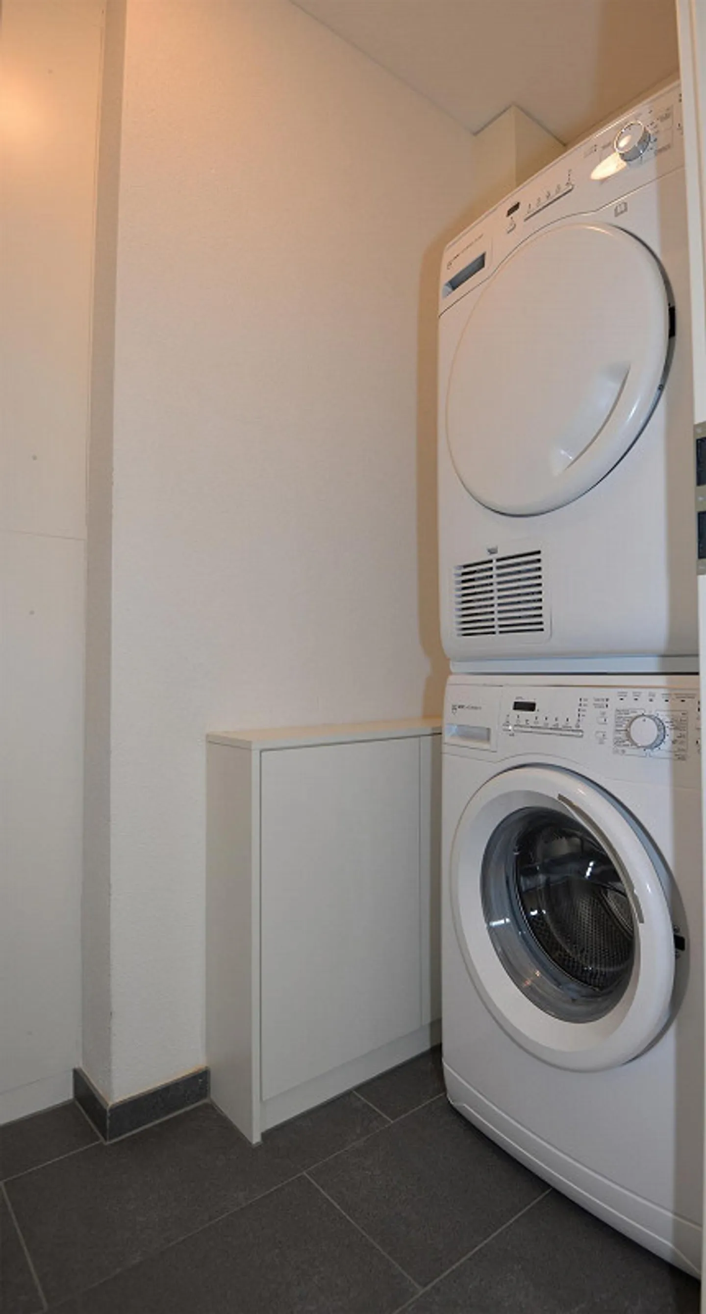 "More Space for Family Life - Modern Apartment in the Harmettlen Quarter" - Photo 11 of 11