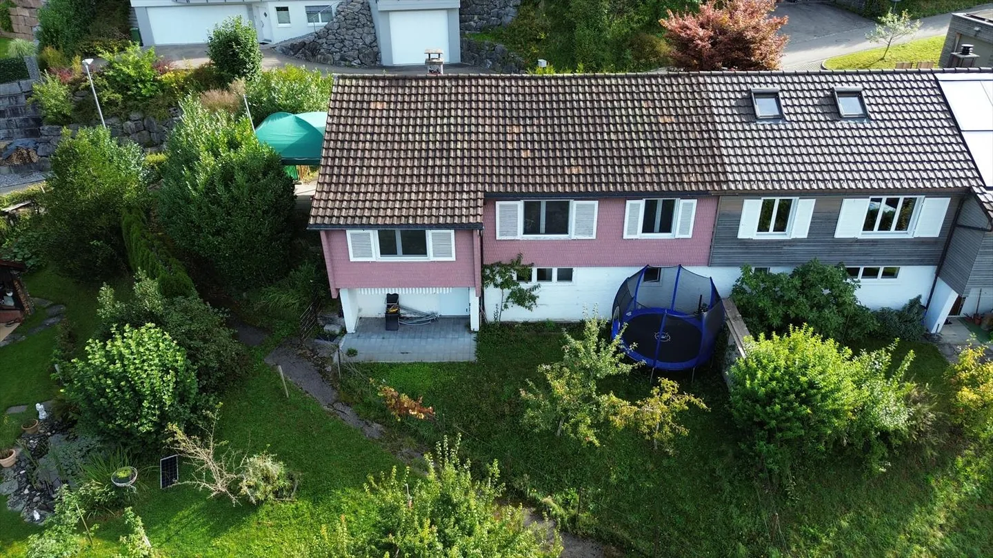 Charmantes 4.5-Zimmer-Reihenhaus mit Garten in Wattwil - Foto 10 von 11