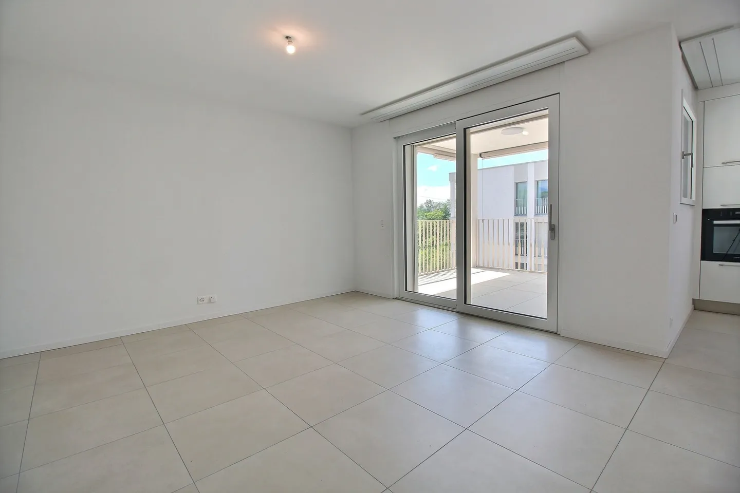 Appartamento nuovo di 5,5 locali in affitto - Foto 2 di 12