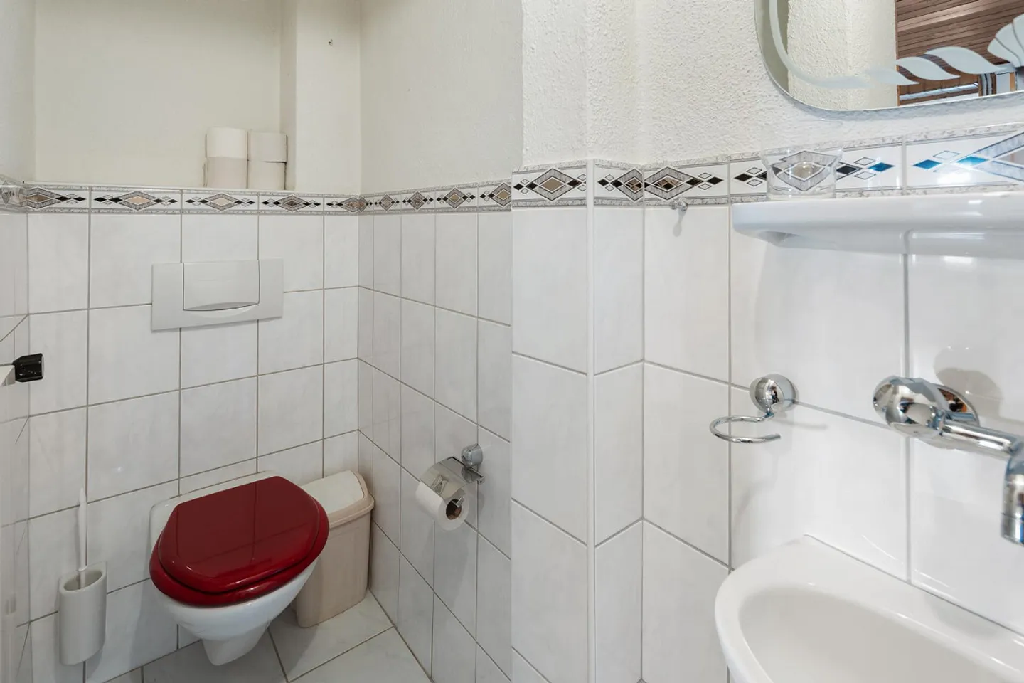 HISTORICAL JEWEL WITH GREAT DEVELOPMENT POTENTIAL IN A TOP LOCATION - Photo 15 of 39