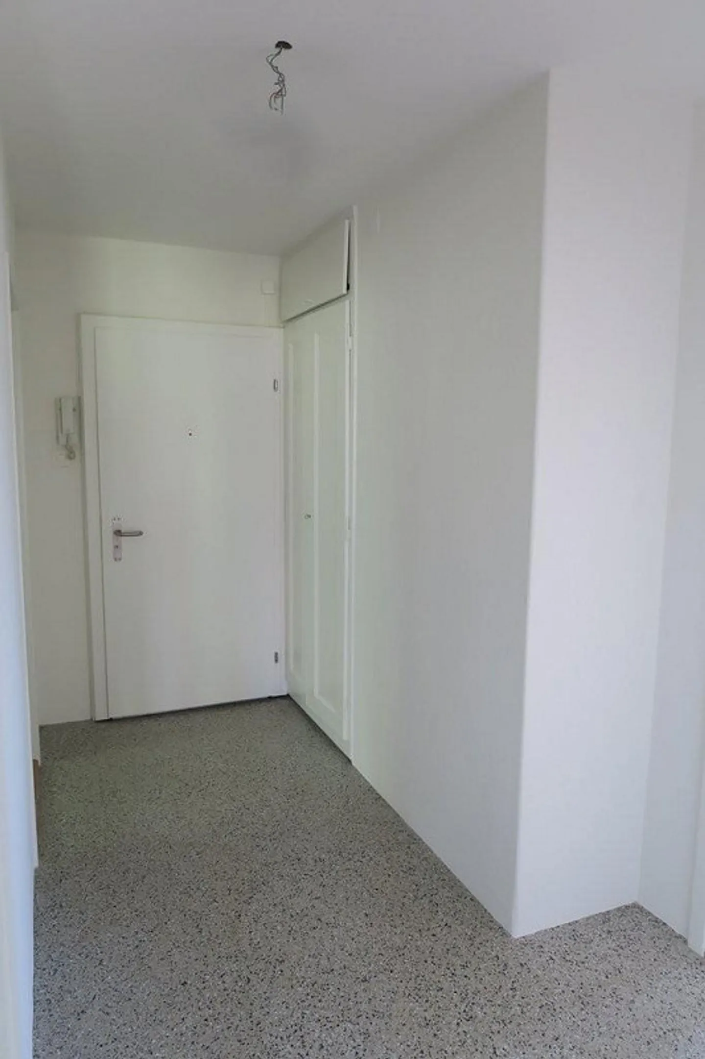 Appartamento soleggiato con vista sul verde - Foto 5 di 10