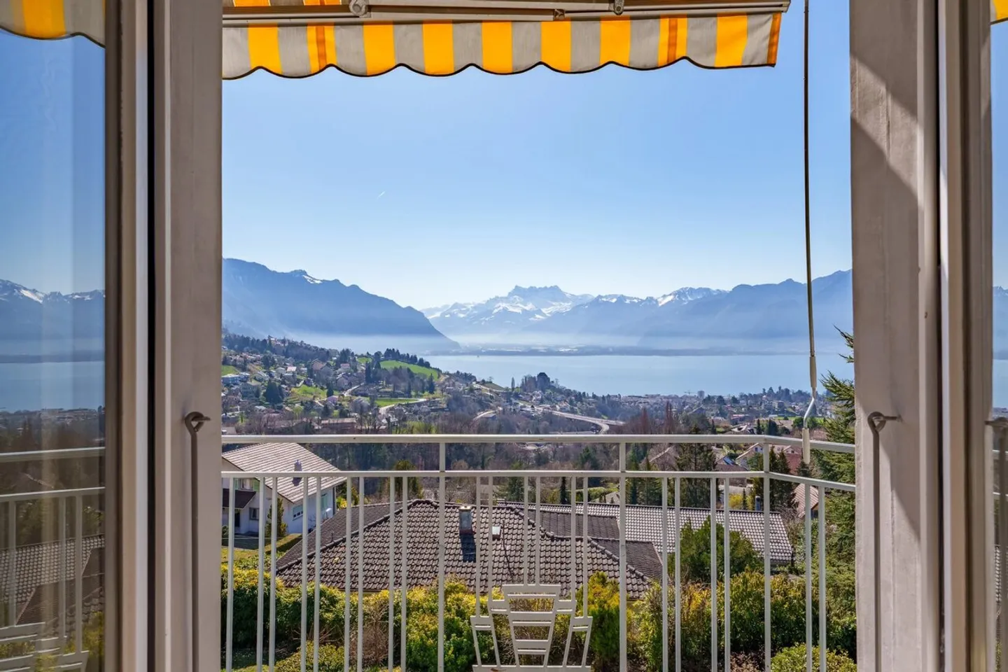 Charmante propriété avec une vue imprenable - Photo 1 sur 13