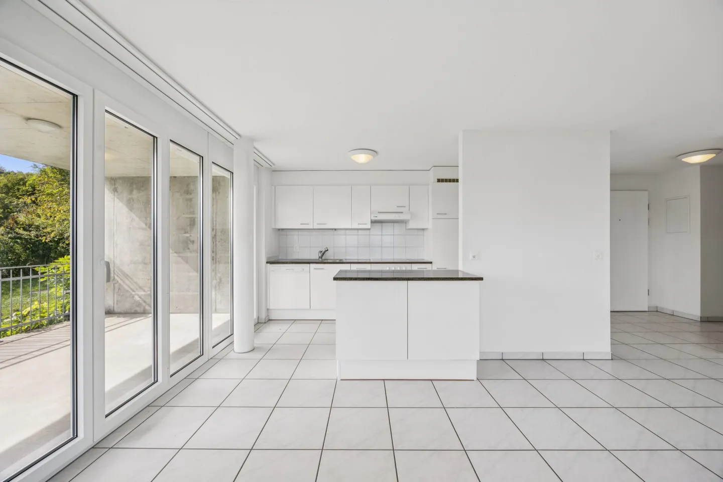 Charming condominium in a natural setting including parking space in the underground garage - Photo 3 of 14