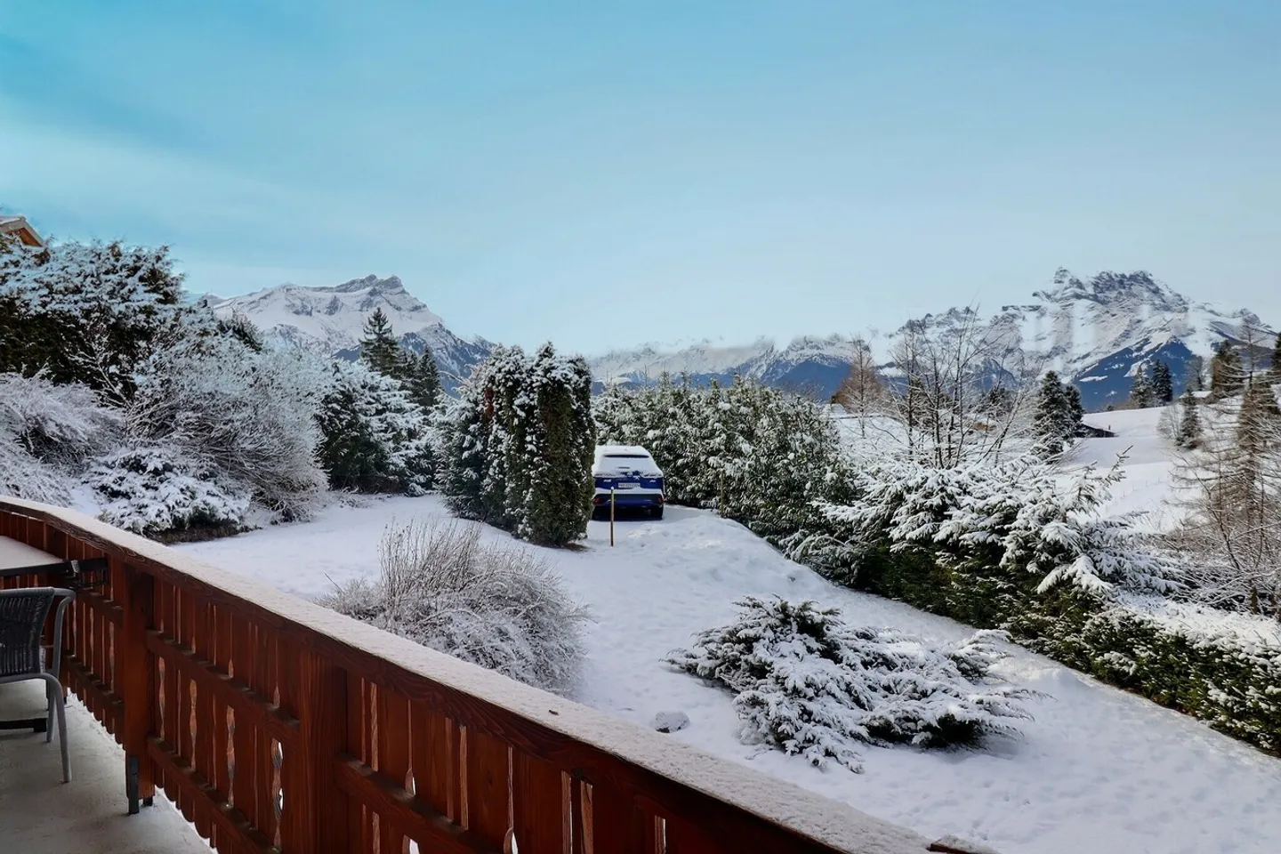 Magnifico chalet in un contesto verde - Foto 3 di 13