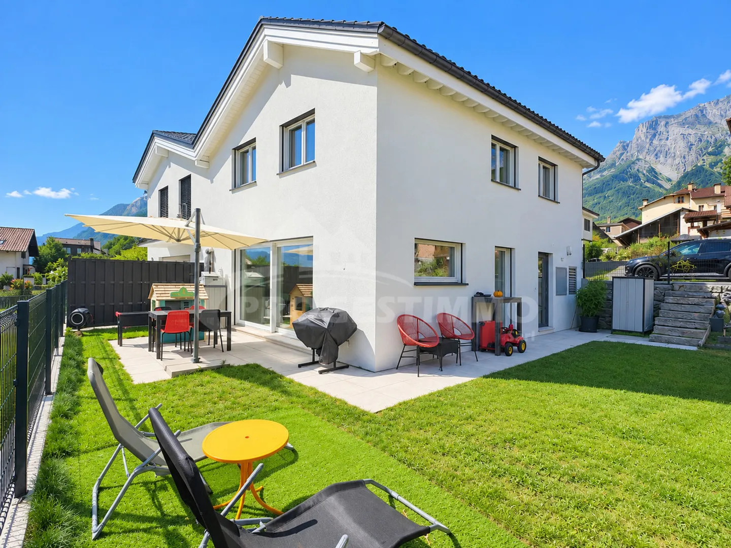 Incantevole Casa A Schiera - Foto 1 di 11
