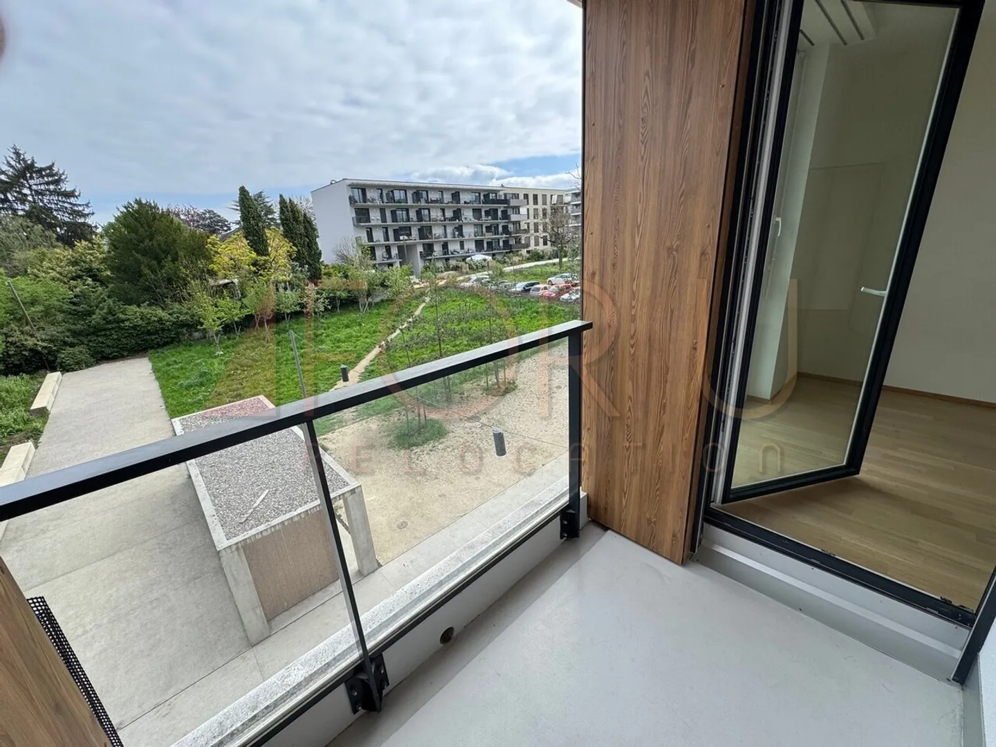 Sehr schöne 4-Zimmer-Wohnung in einem modernen Gebäude in Cointrin - Foto 9 von 12