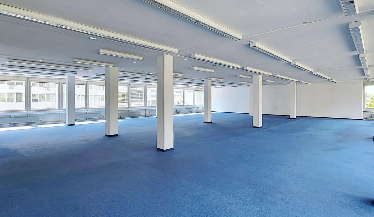 Vielseitige Bürofläche mit Sitzungszimmer - Foto 2 von 11