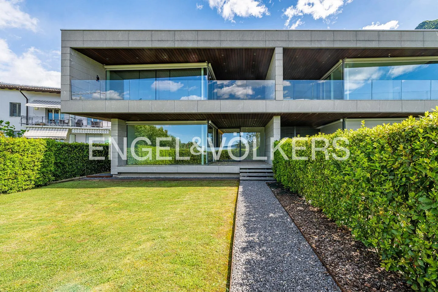 Modern apartment in a quiet residential area - Photo 1 of 14