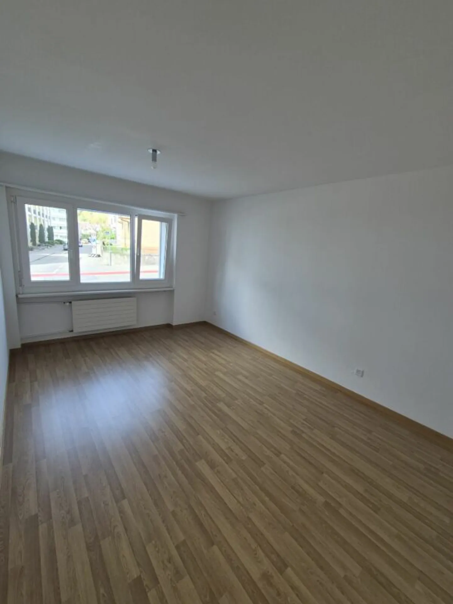 Charming Apartment with Terrace - Photo 6 of 10
