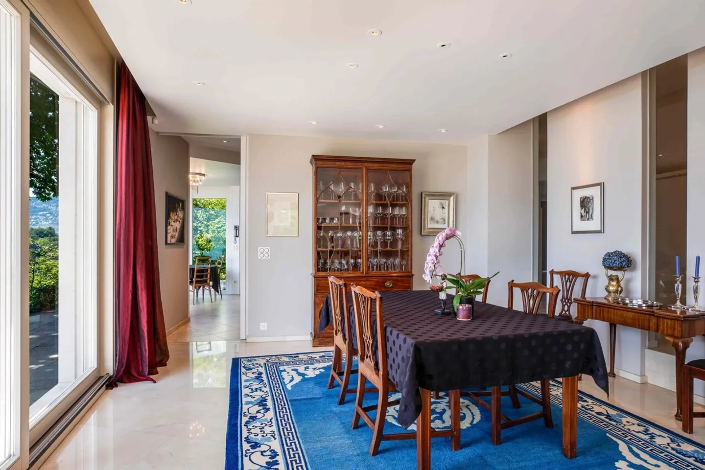 Magnificent property with 12 rooms and outdoor pool - Photo 7 of 13