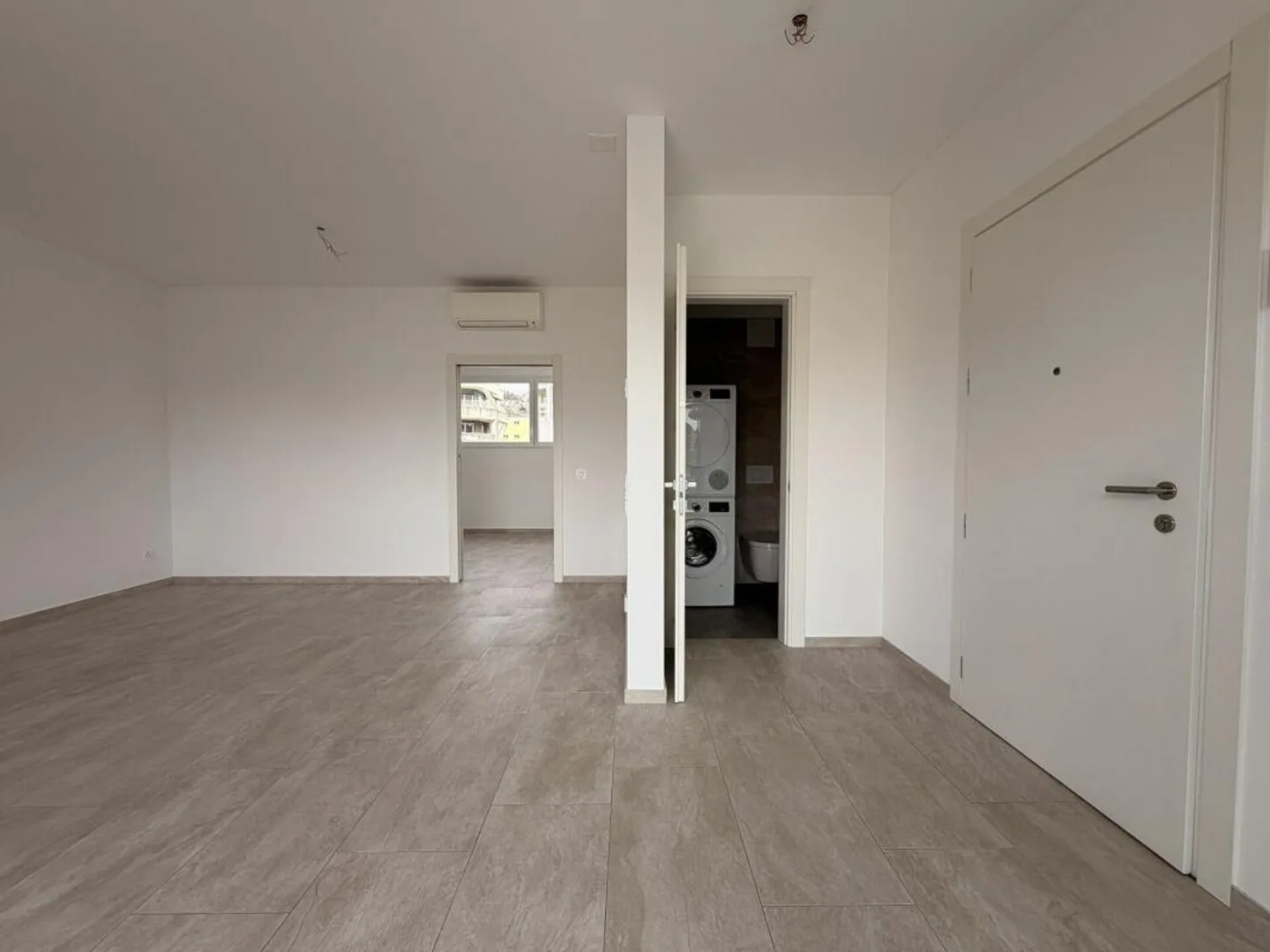 Appartamento moderno con vista aperta - Foto 4 di 15