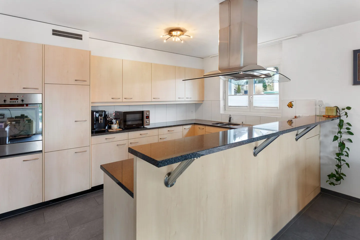 Family dream with 6.5 rooms in a preferred residential area - Photo 6 of 9