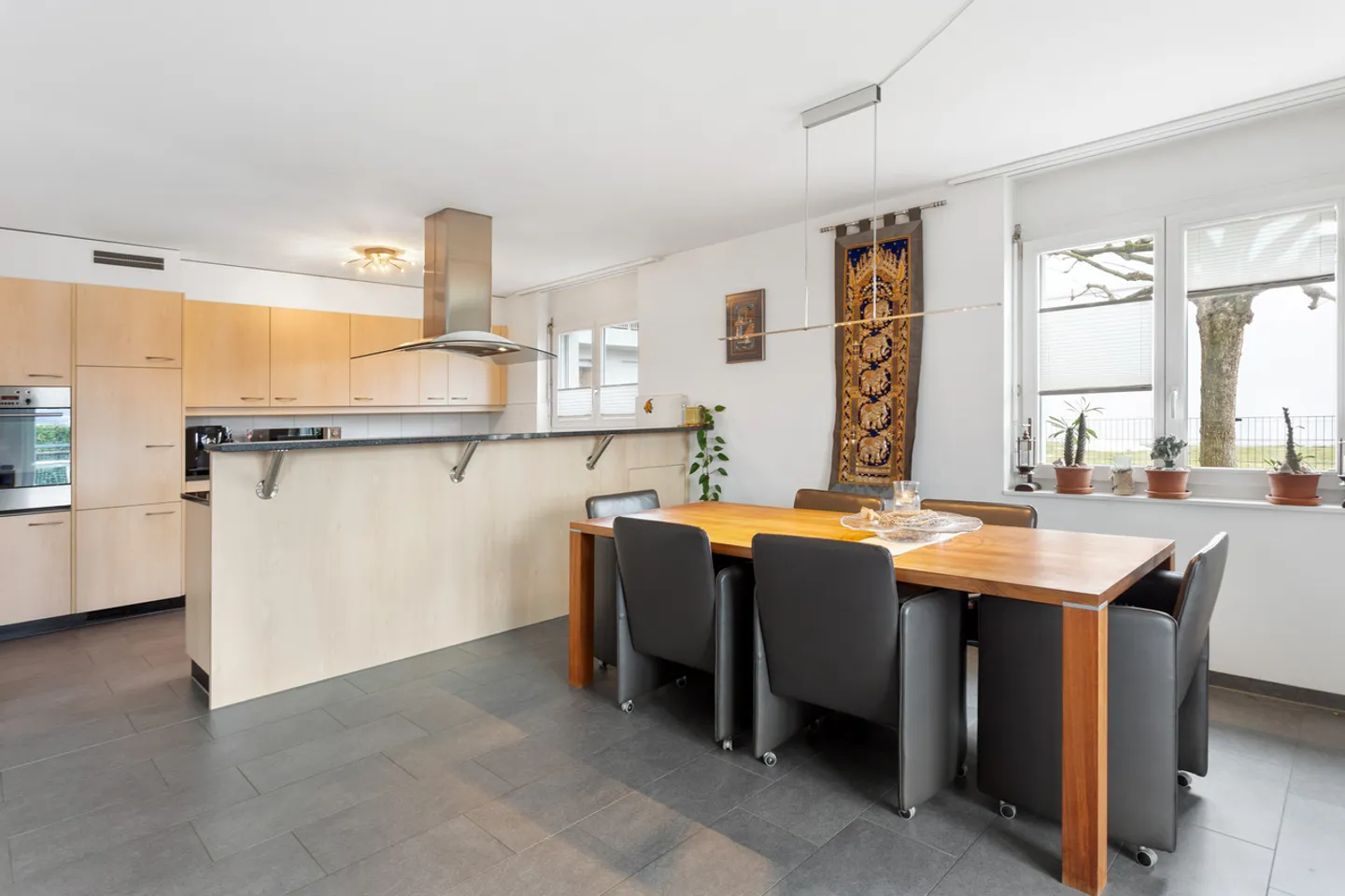 Family dream with 6.5 rooms in a preferred residential area - Photo 5 of 9