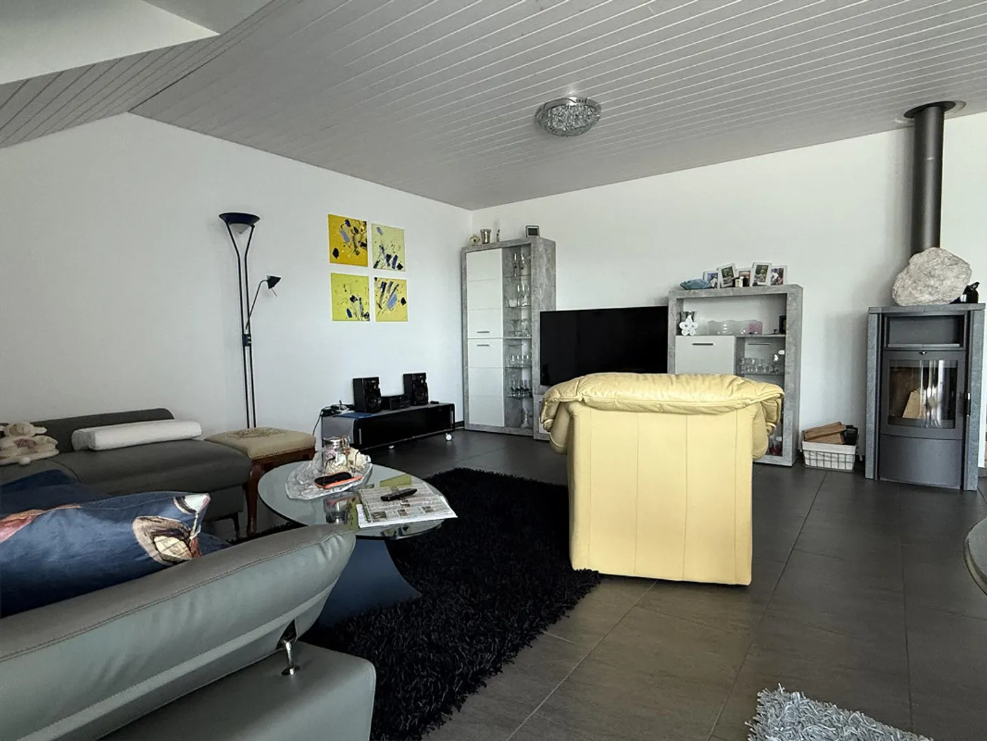 4.5-Room Penthouse with Balcony and Panoramic View - Photo 2 of 20