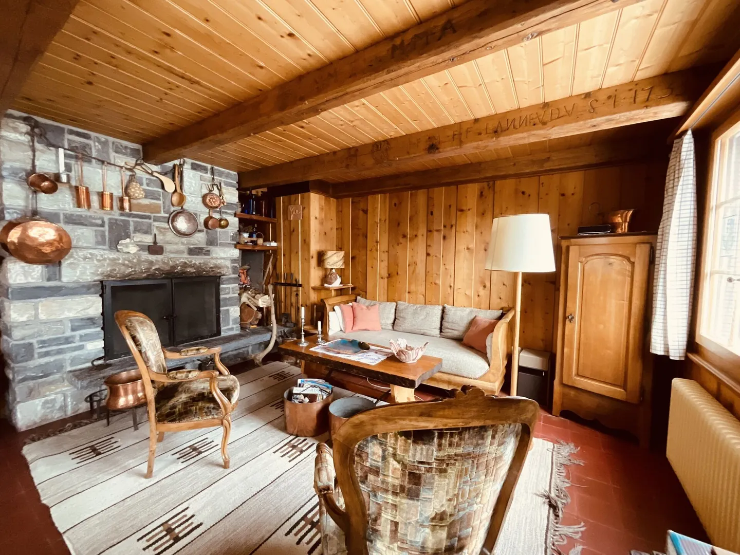 Charming apartment for sale in the village of Liddes - Photo 1 of 17