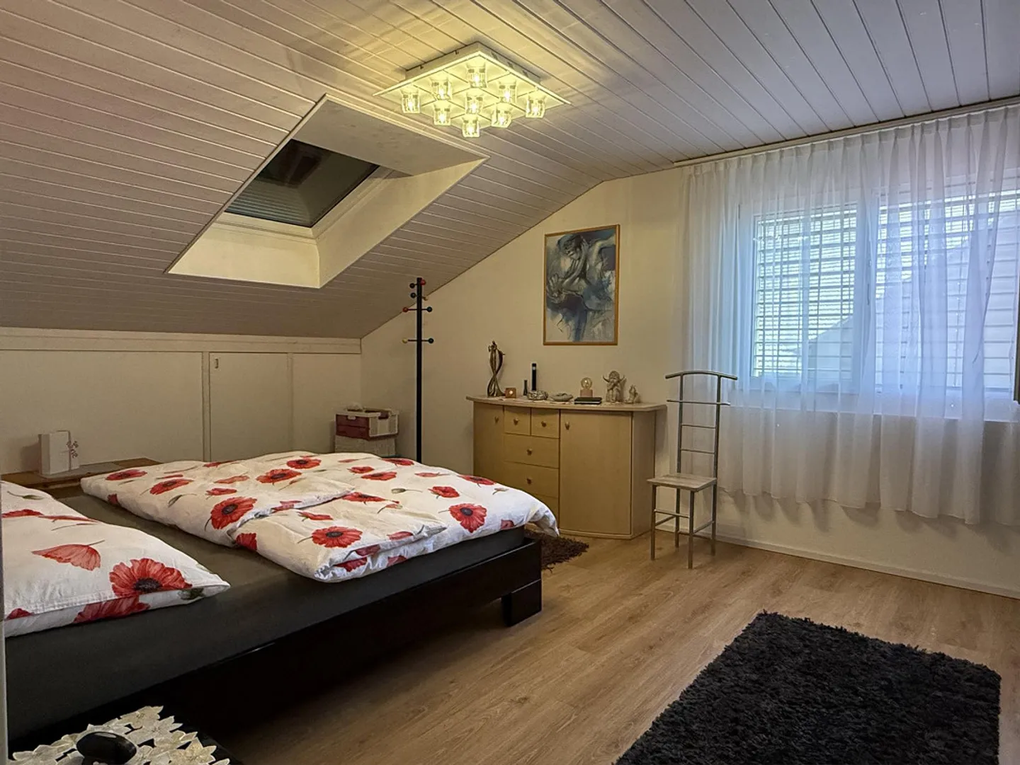 4.5-Room Penthouse with Balcony and Panoramic View - Photo 13 of 20