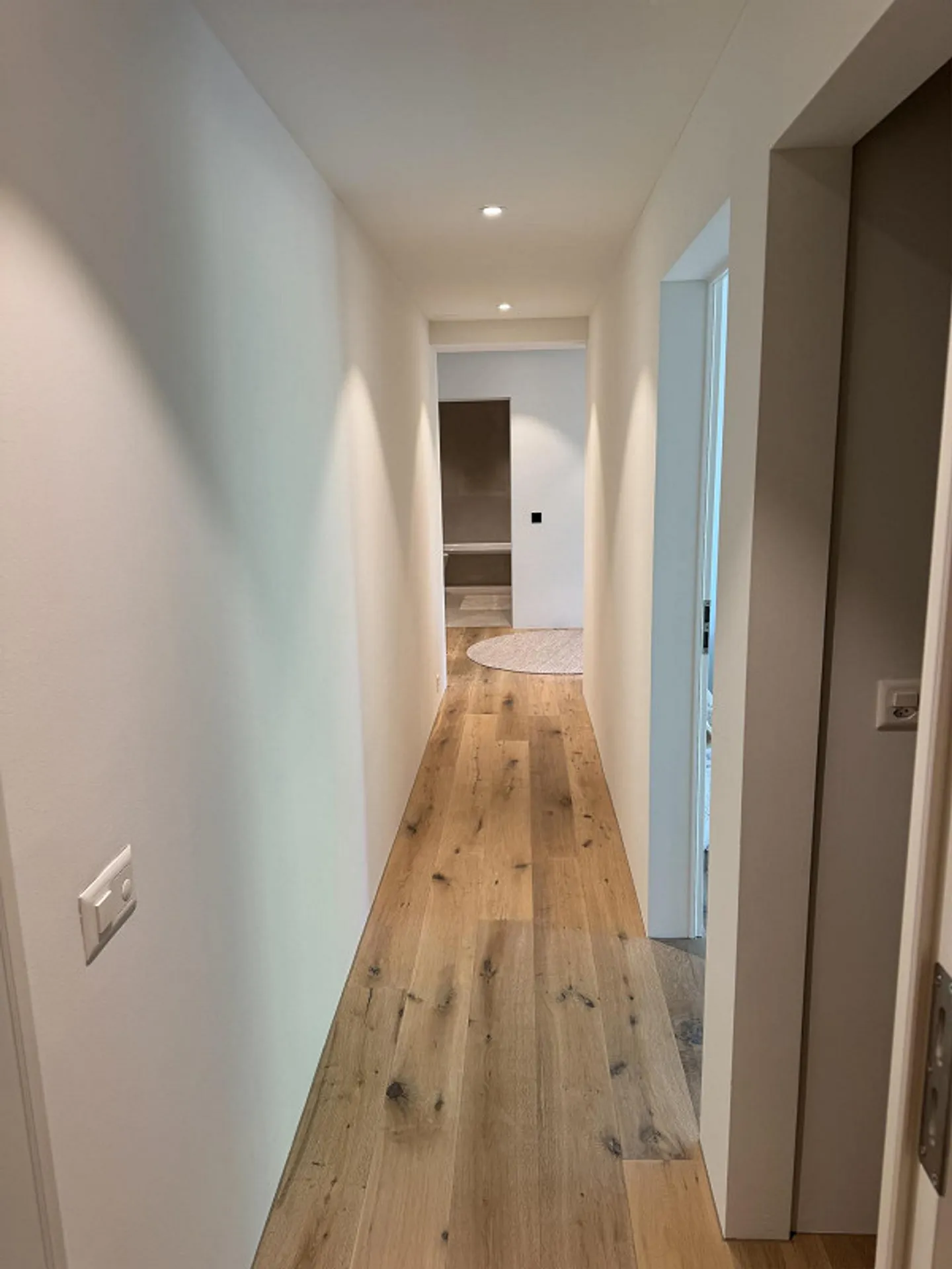 Moderne Maisonette mit Dachterrasse & Bergsicht - Foto 1 von 15