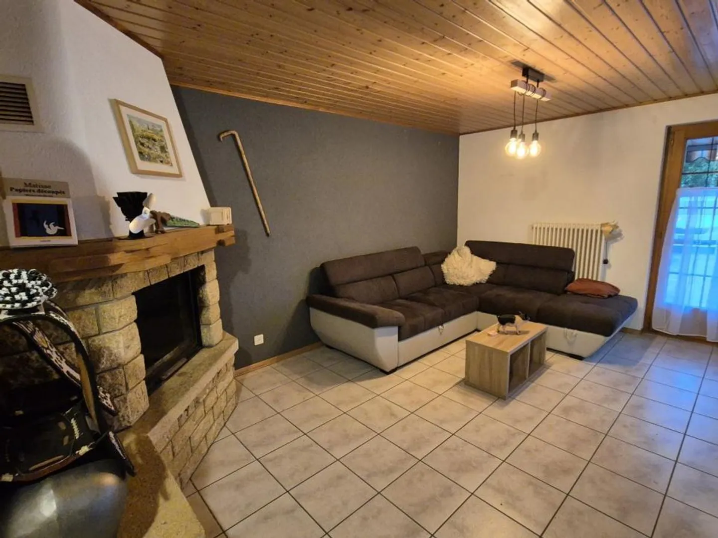 Residential building - Photo 7 of 8