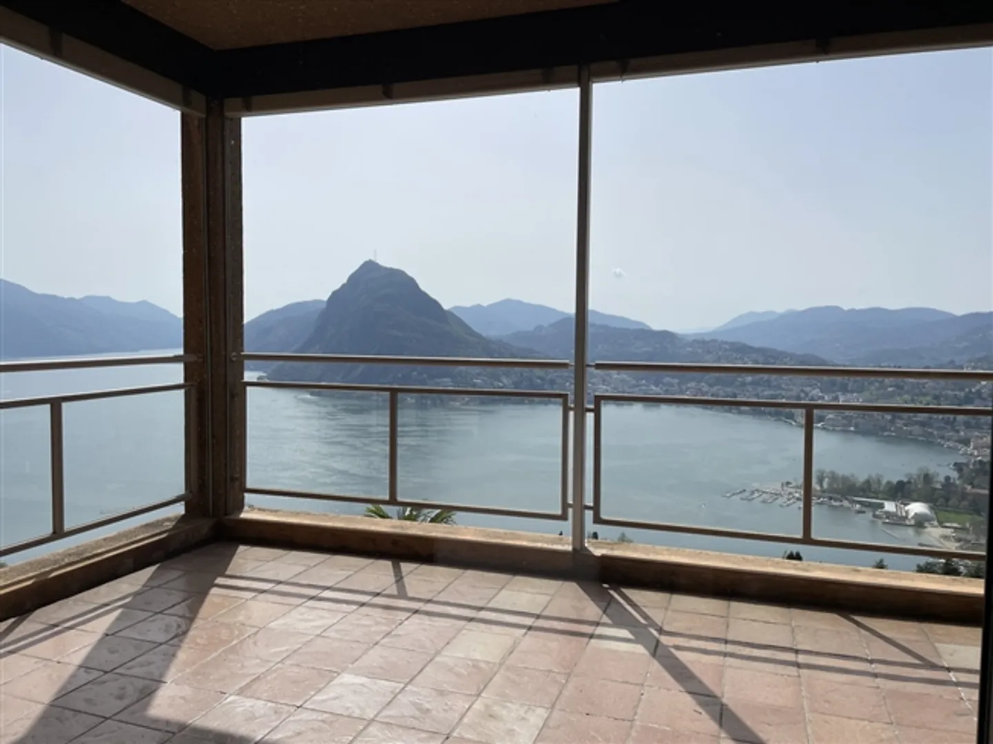 SPACIOUS APARTMENT WITH GREAT VIEW - Spacious App. WONDERFUL VIEW - Photo 3 of 12