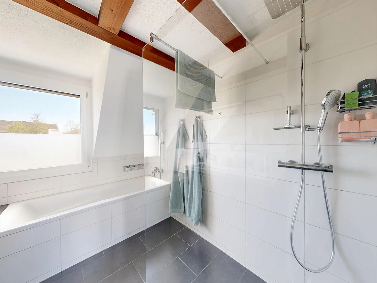 Charmantes Reihenhaus in Therwil - Foto 11 von 13