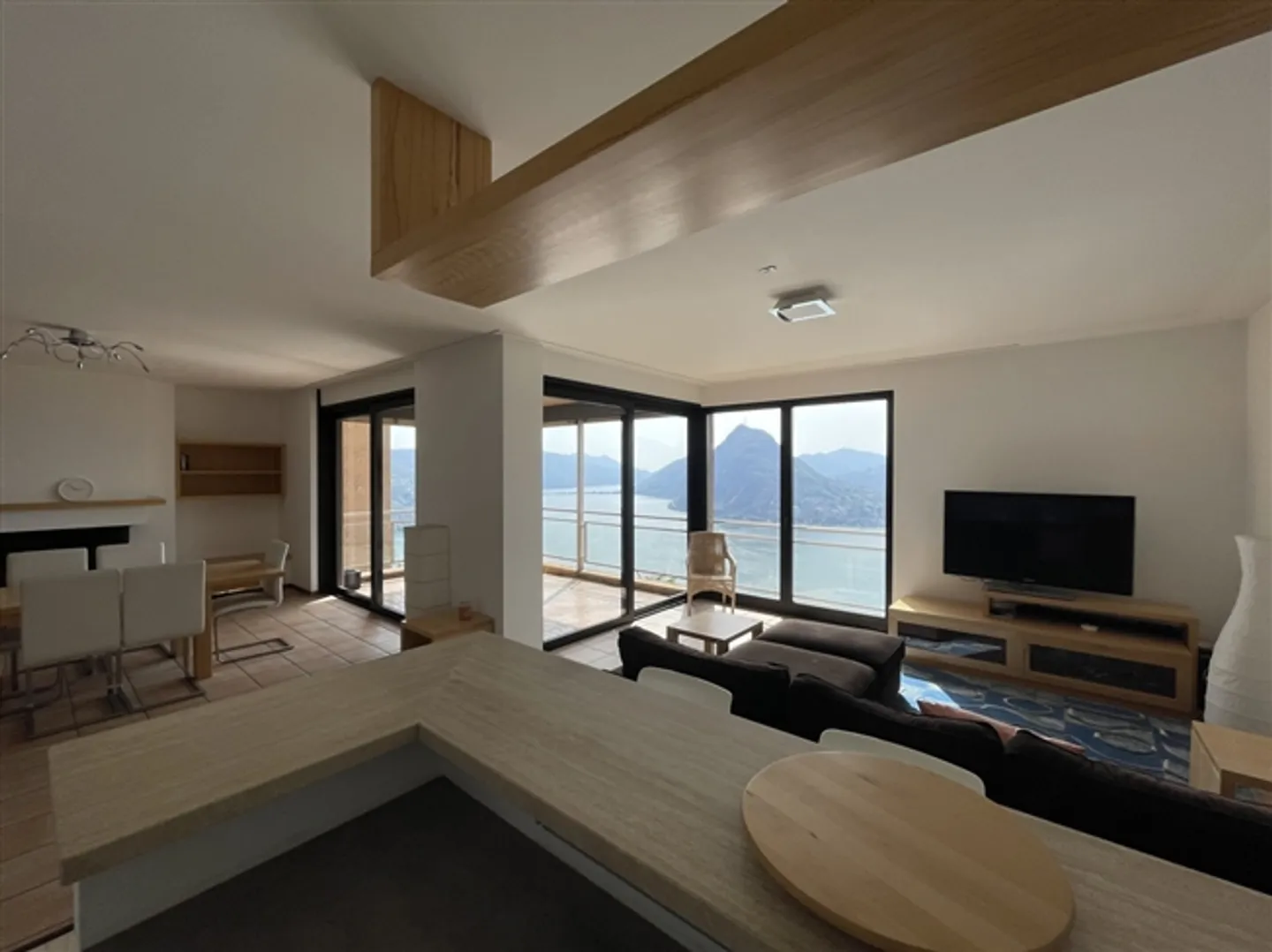 SPACIOUS APARTMENT WITH GREAT VIEW - Spacious App. WONDERFUL VIEW - Photo 4 of 12