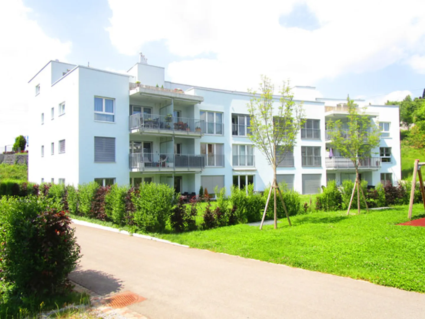 Place de parking à Zufikon disponible immédiatement - Photo 1 sur 4