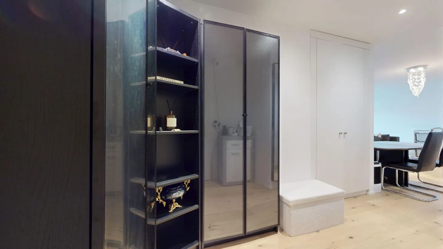 2-room apartment on the upper floor, without vis-à-vis, with included parking space. - Photo 8 of 11