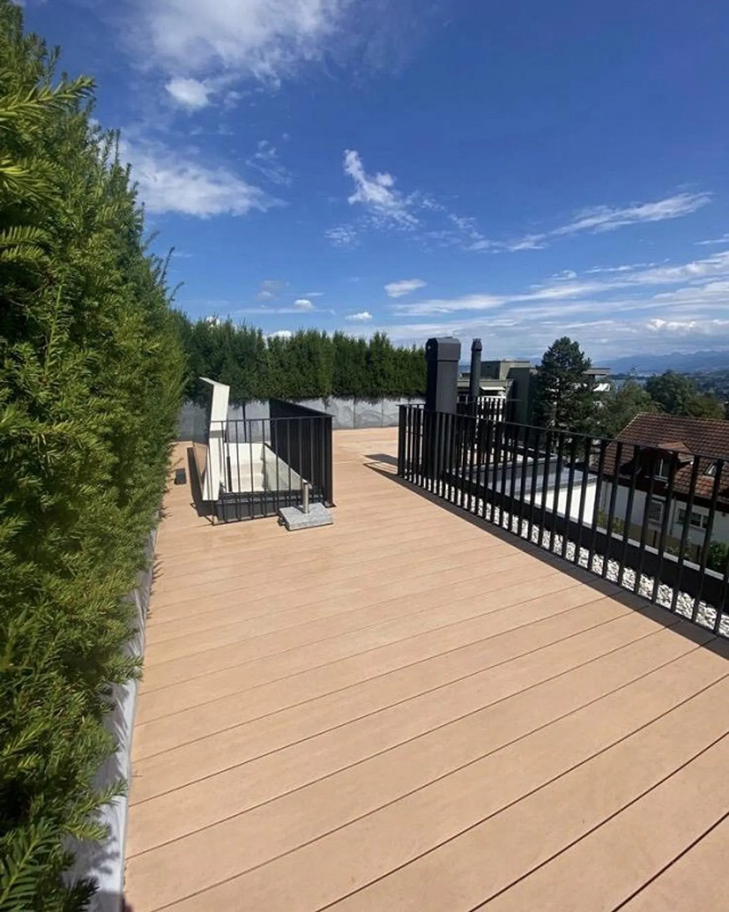 Moderne Maisonette mit Dachterrasse & Bergsicht - Foto 15 von 15