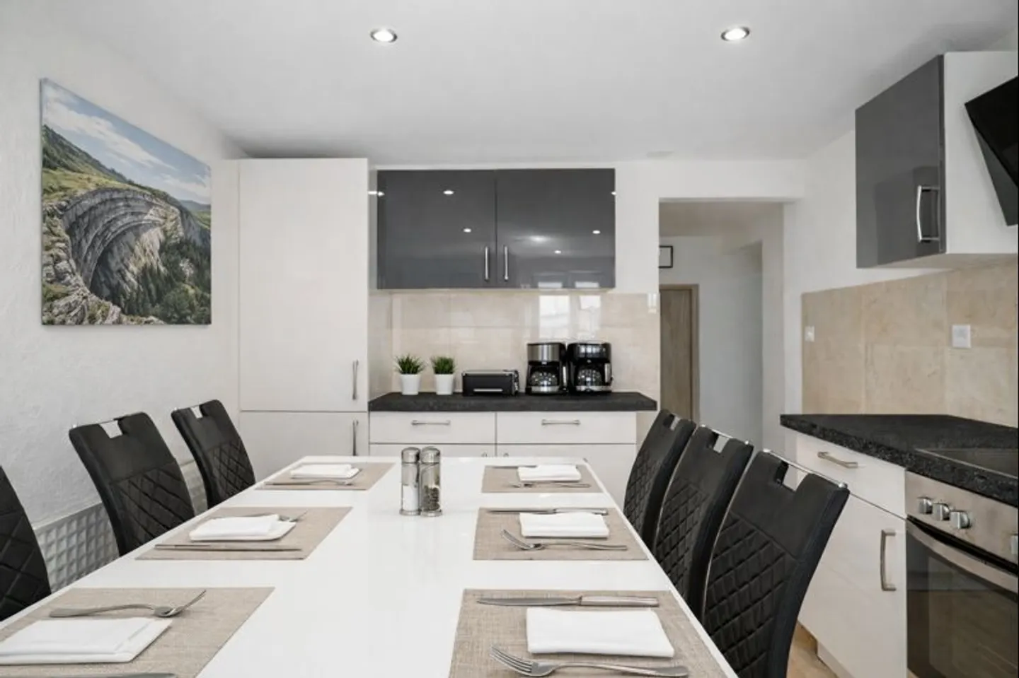Prestigious village house in Môtiers - Rare opportunity - Photo 11 of 11