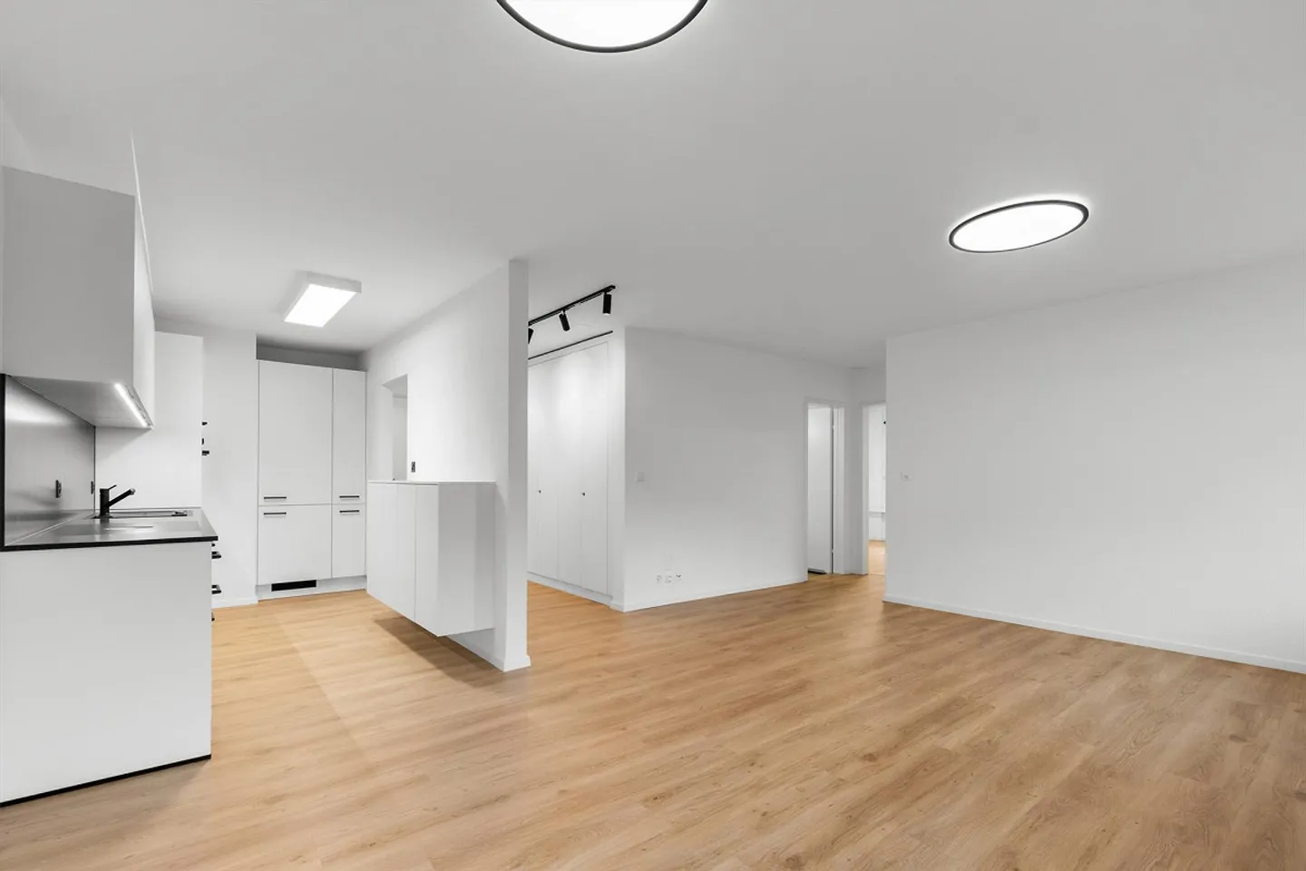 Renoviertes Apartment mit Balkonen - Foto 21 von 30