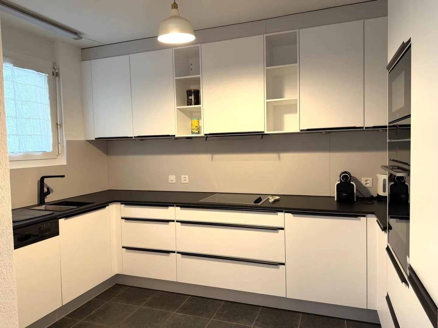 Beautiful furnished 3.5-room apartment with garden - Photo 4 of 9