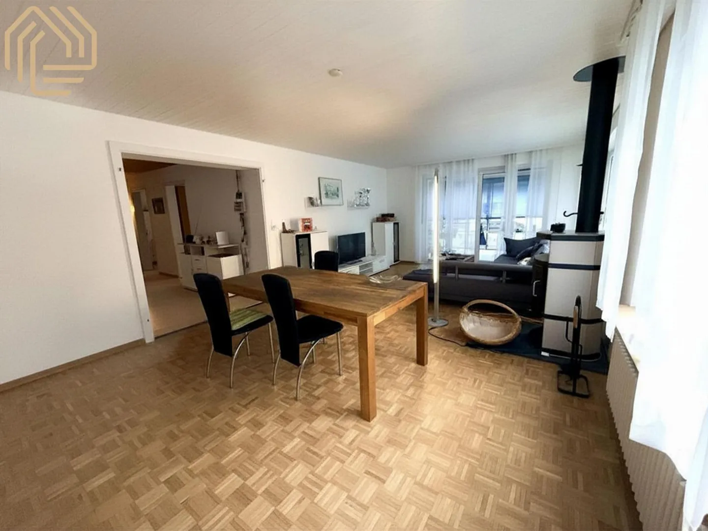 Geräumige 5.5 Zimmer-Wohnung - Foto 4 von 17