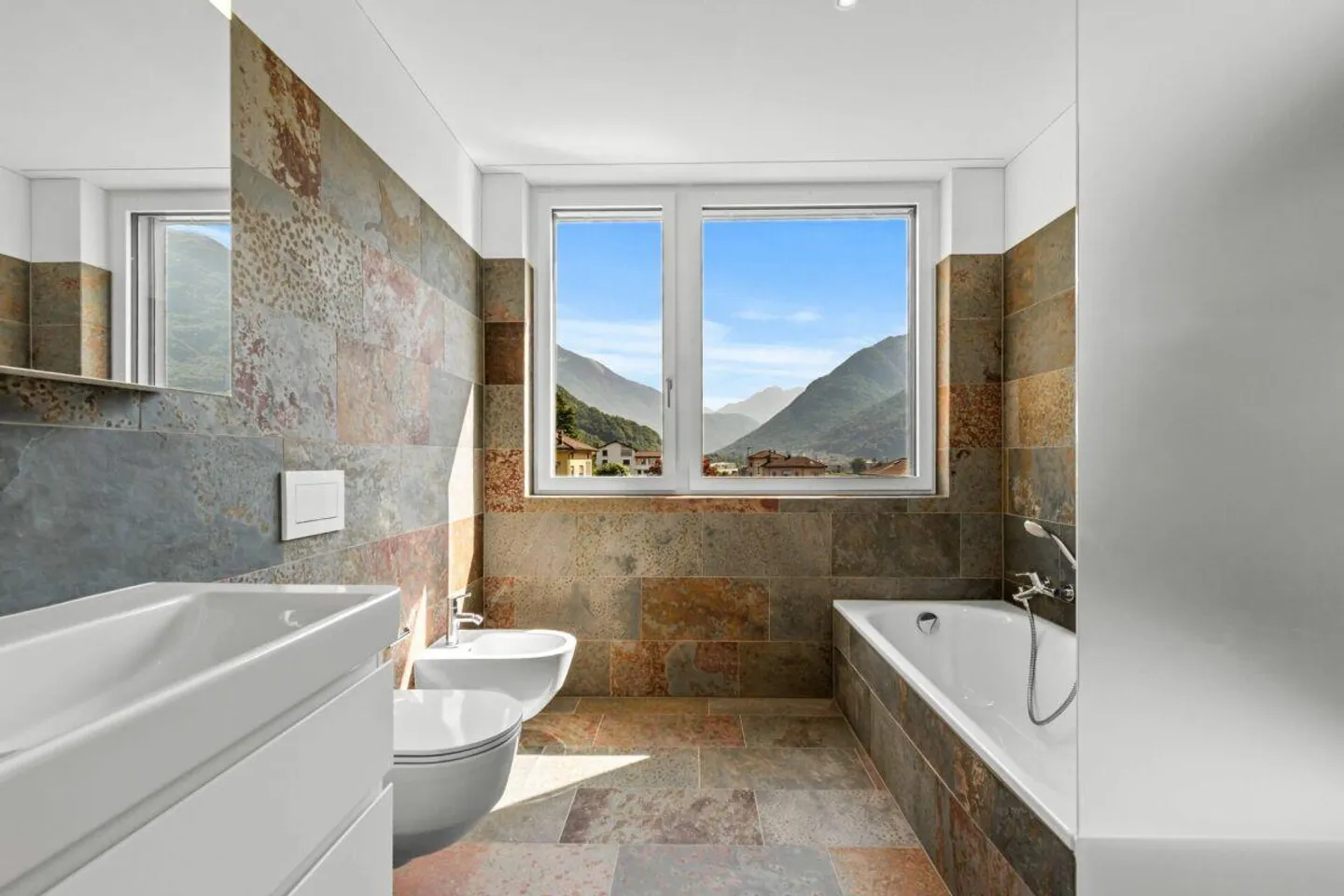 Residence Alla Rocca - App. 4 First Floor - 3.5 Rooms - Photo 3 of 14
