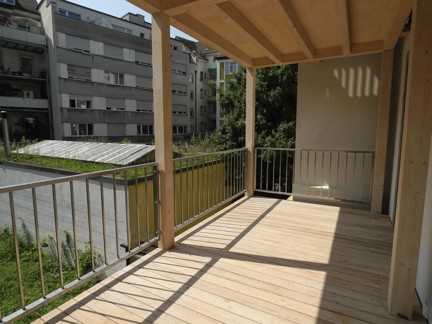 Jolie, appartement ancien rénové - Photo 4 sur 14