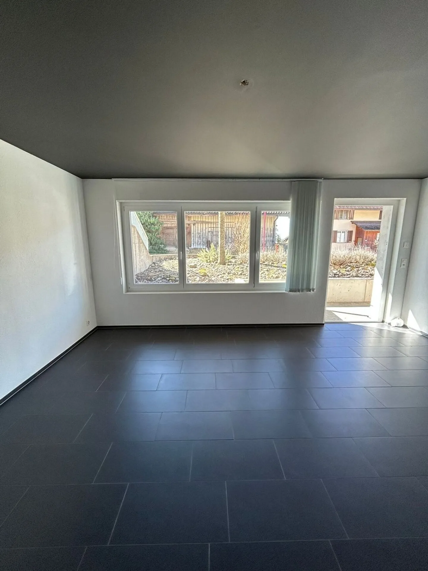 Vielseitig nutzbarer Gewerberaum in Aeugst am Albis - Photo 2 of 8