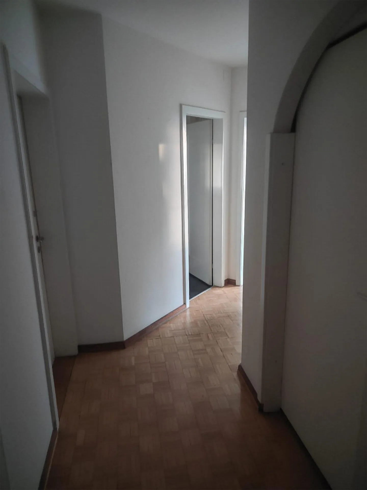 Appartement de 3 pièces dans un quartier résidentiel calme - Photo 1 sur 7
