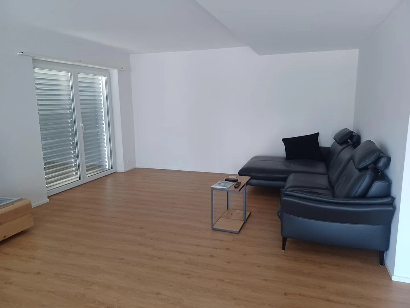 Bel appartement lumineux de 2,5 pièces - Photo 1 sur 13