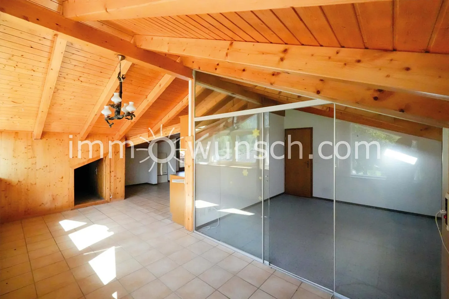 Charming Dachwohnung with Views - Photo 7 of 13