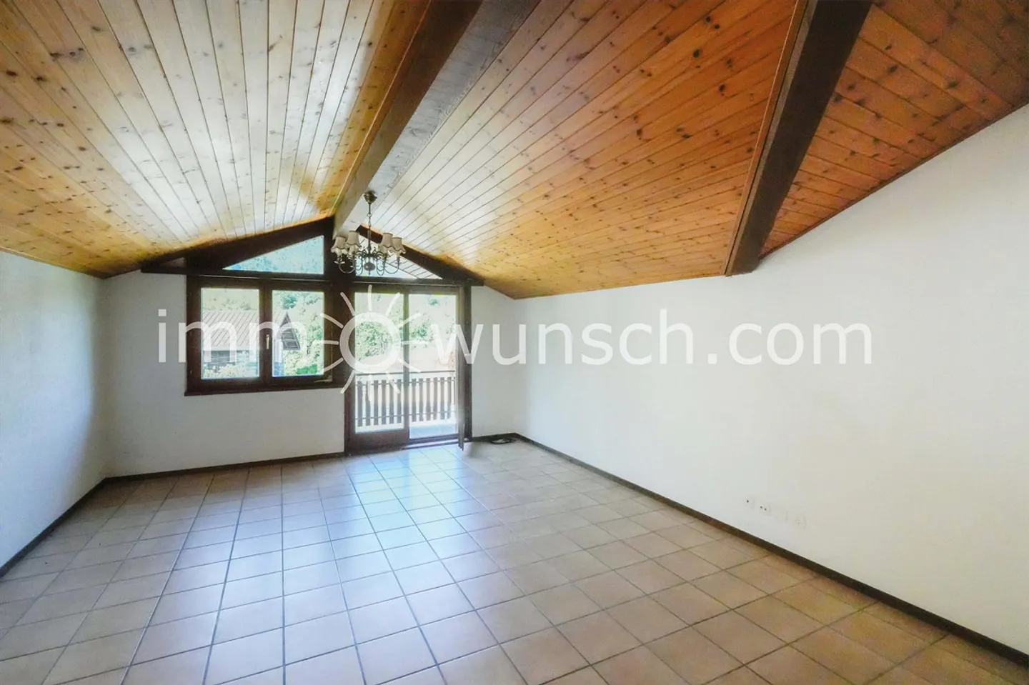 Charming Dachwohnung with Views - Photo 4 of 13