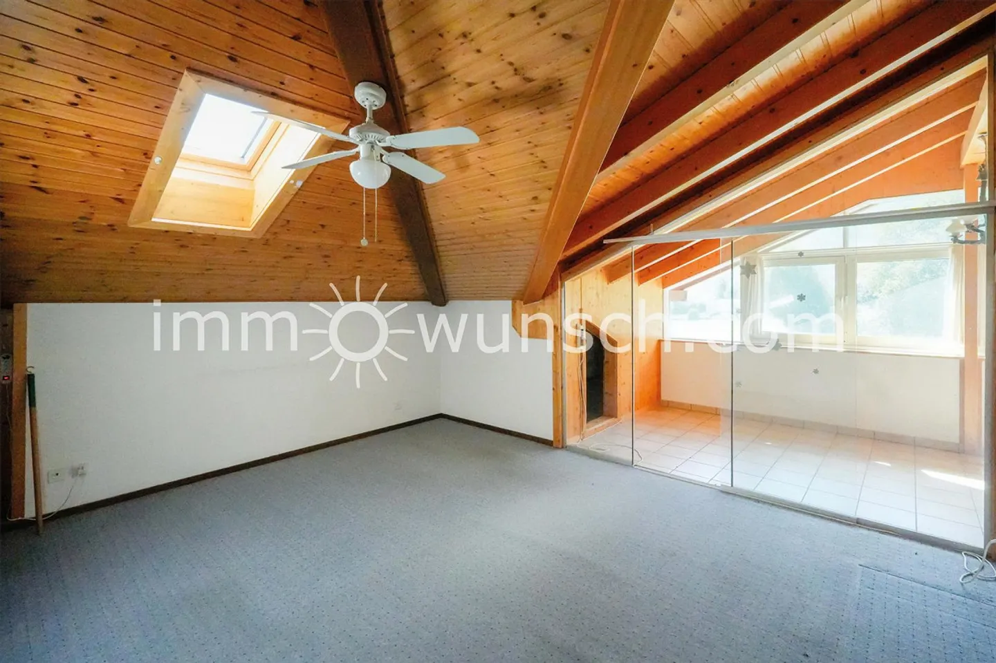 Charming Dachwohnung with Views - Photo 8 of 13